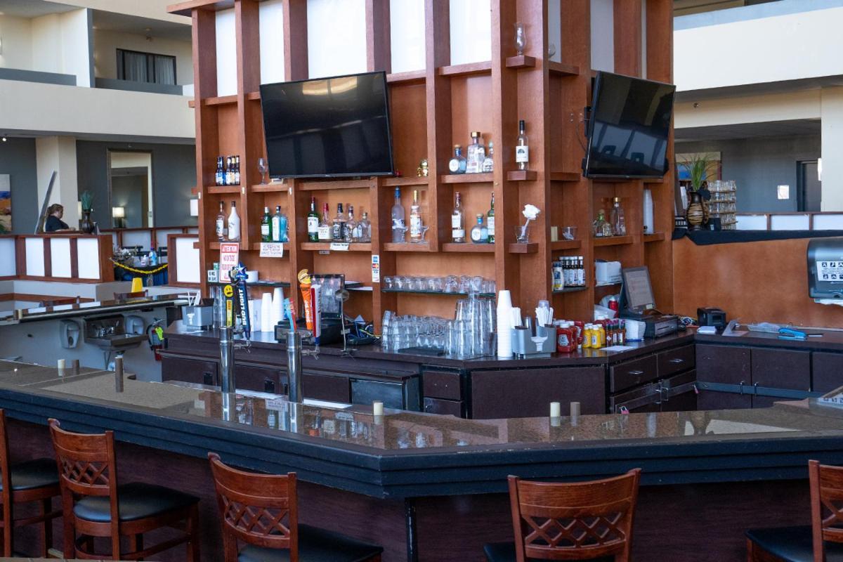 Atrium Hotel And Suites Dfw Airport Irving Zewnętrze zdjęcie